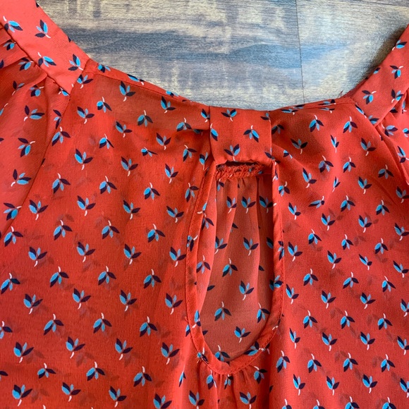 Maurices Light & Airy Top - Picture 2 of 3